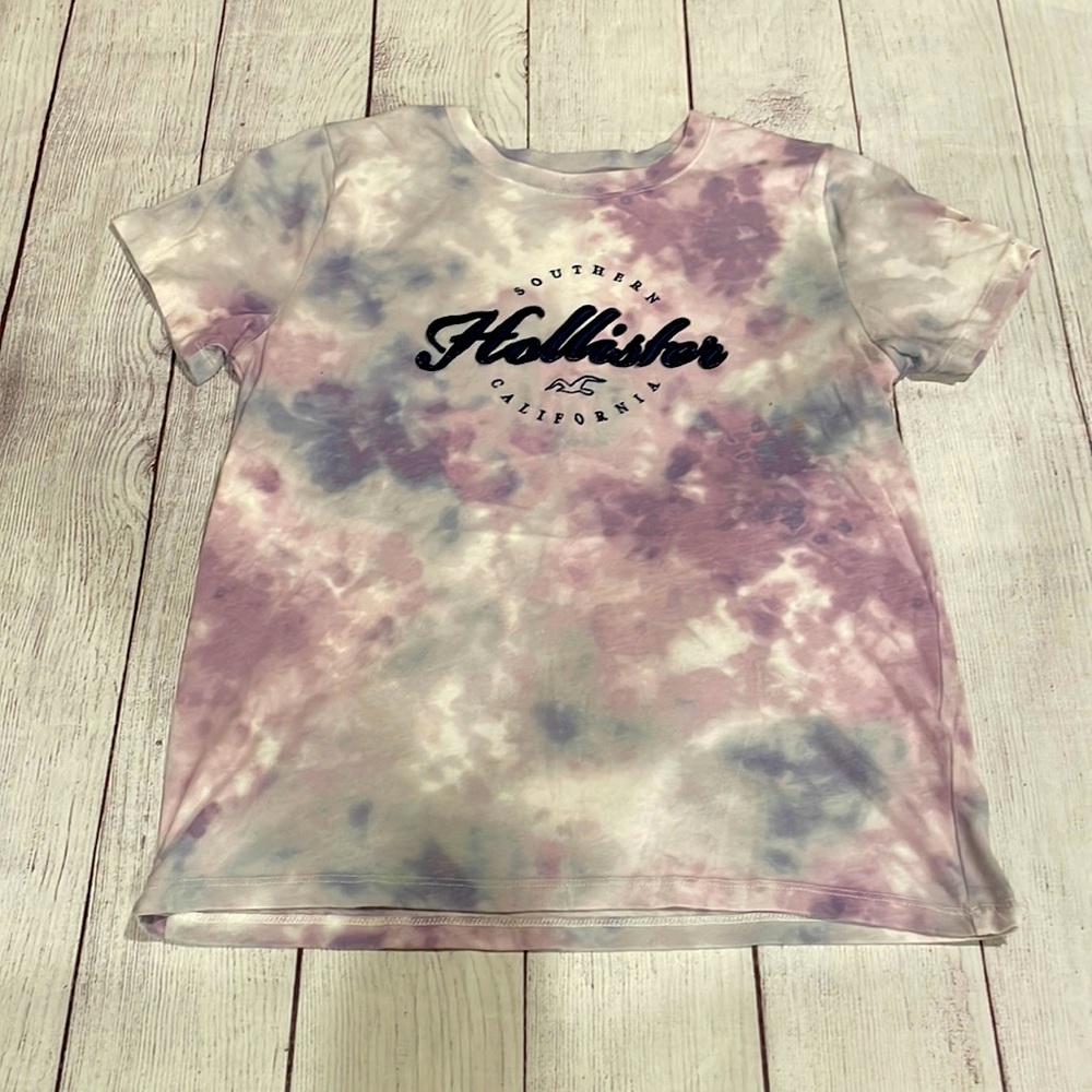 Hollister T-shirt, size medium